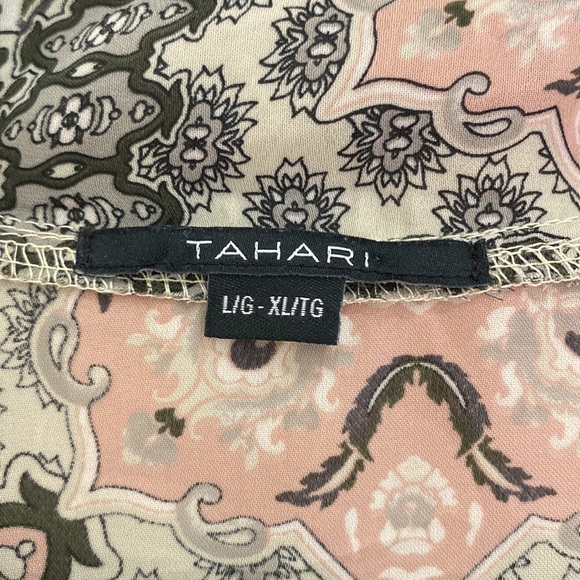 TAHARI Printed Shawl/Wrap - Picture 5 of 7